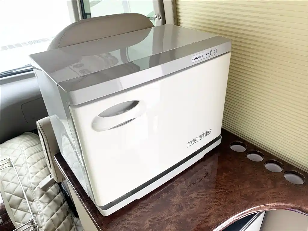 Toyota Coaster 2015
