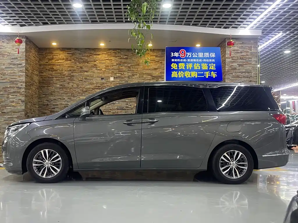 Buick GL8 2017 ES 28T Luxury National V