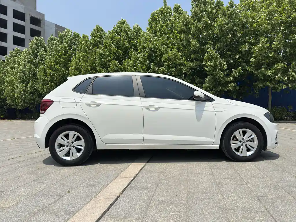 Volkswagen Polo 2019 Plus 1.5L Automatic Colorful Tech Edition