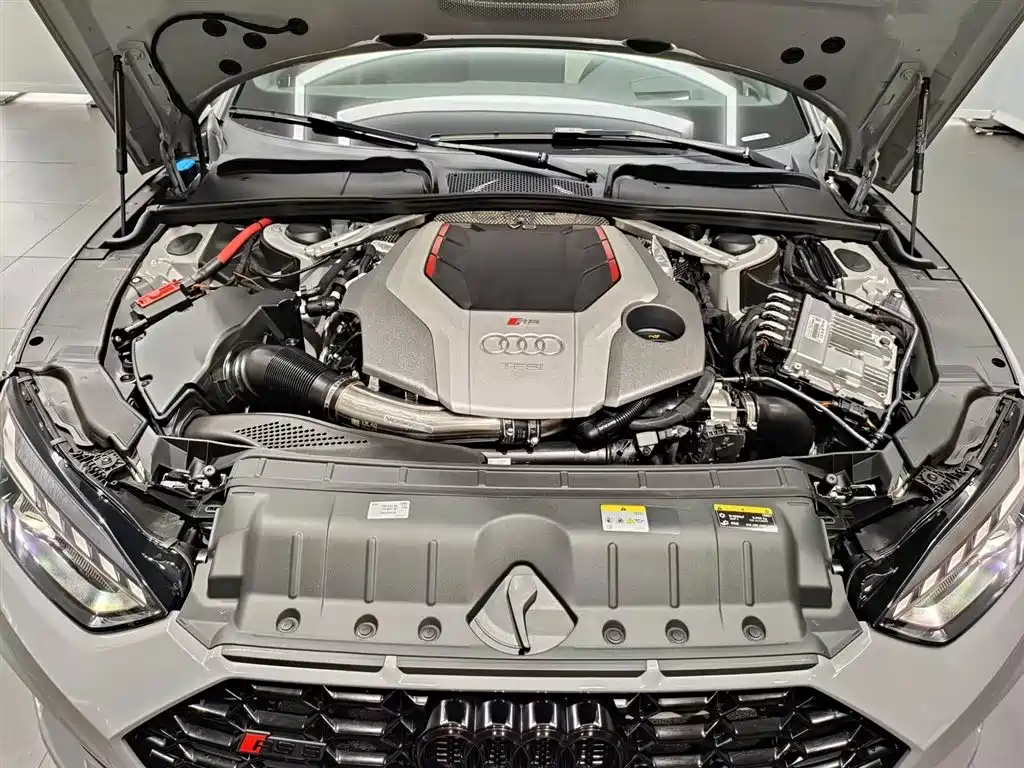 Audi RS 5 2023 RS 5 2.9T Sportback Dark Gold Edition