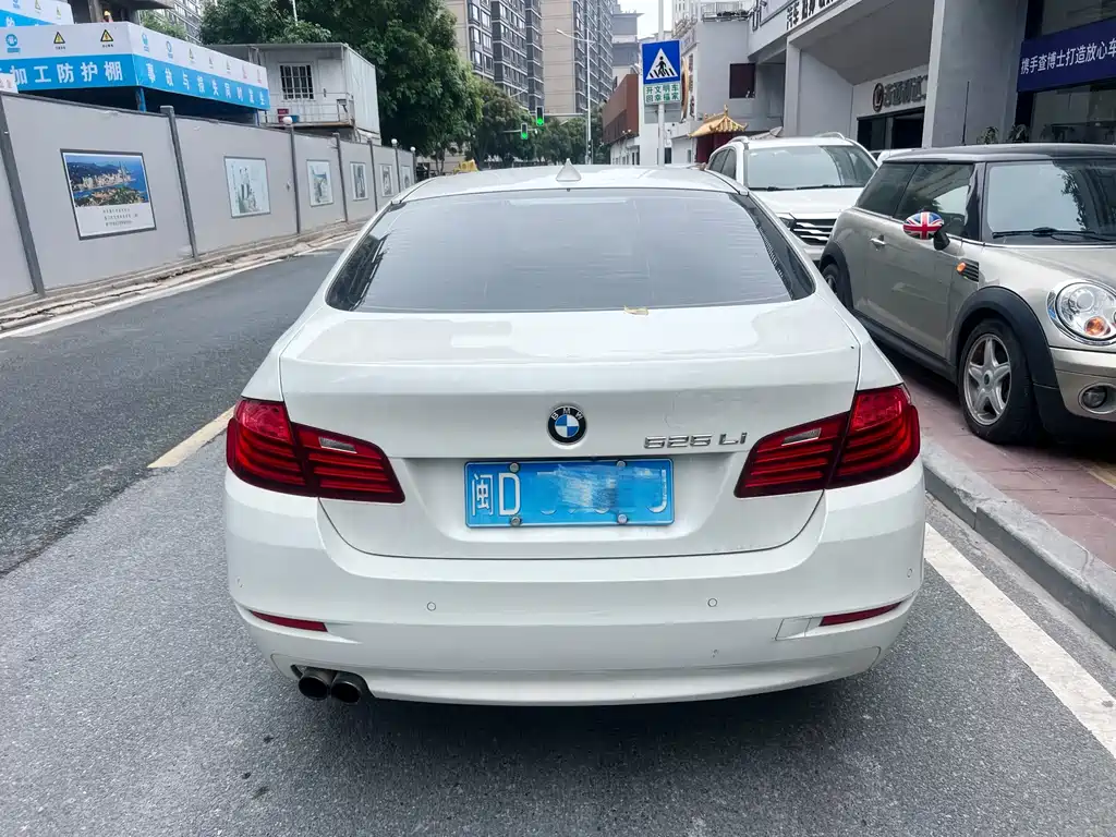 BMW 5 Series 2014 525Li Leading Edition