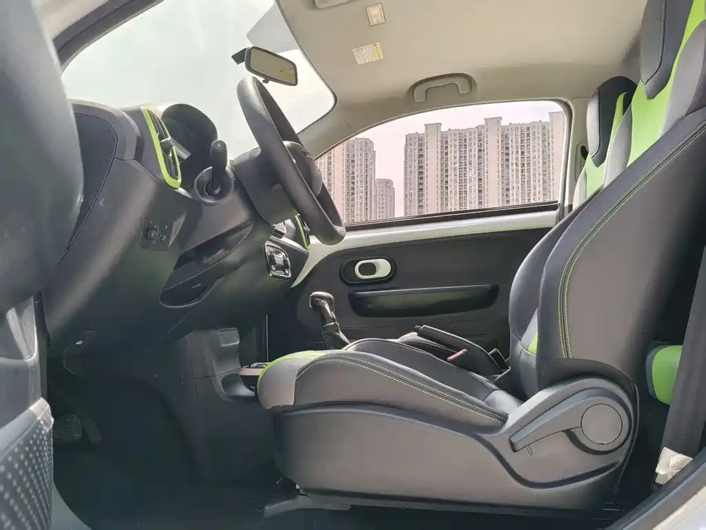 Roewe Clever 2021 302km New Four-Seater Super Edition