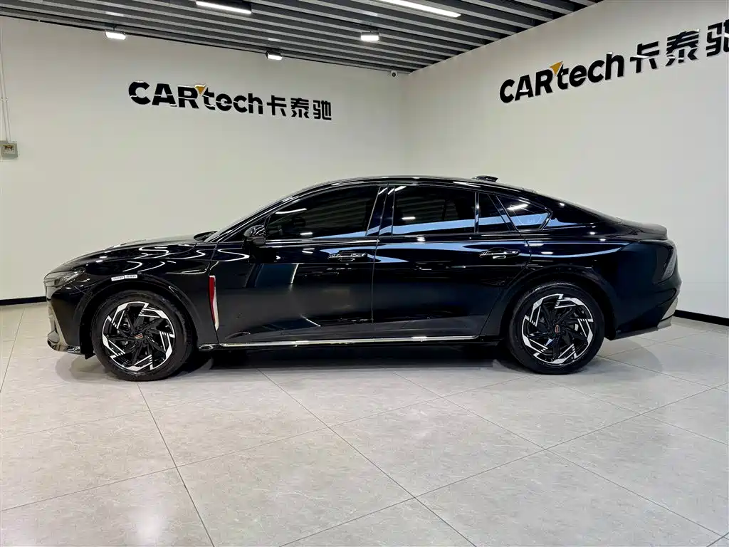 Hongqi H6 2023 2.0T Zhiyi Edition