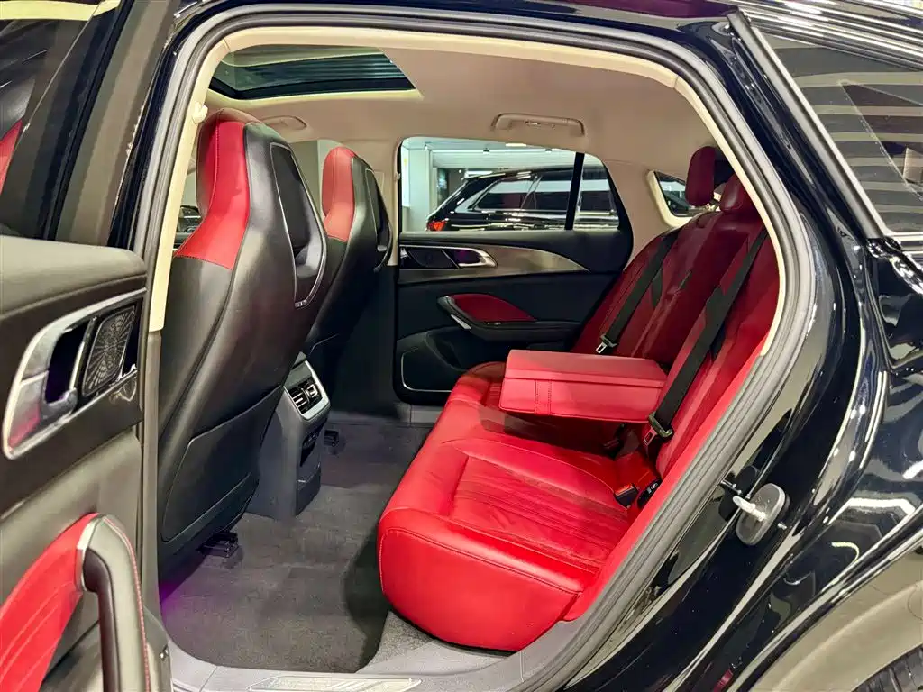 Hongqi H6 2023 2.0T Zhiyi Edition