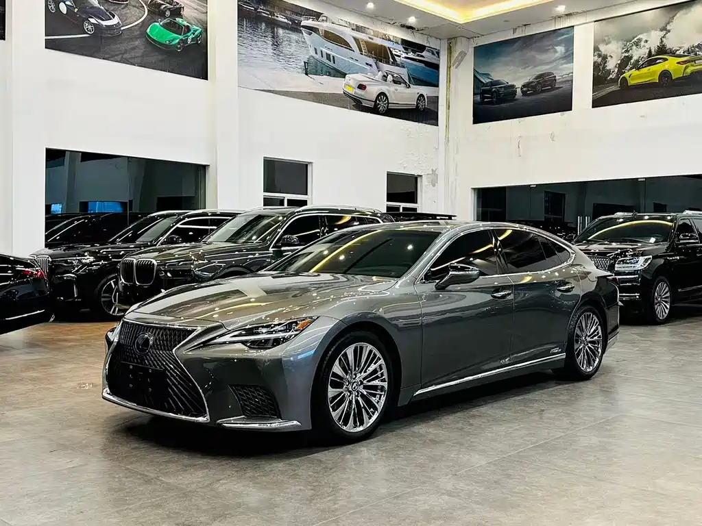 Lexus LS 500h Luxury Edition 2021