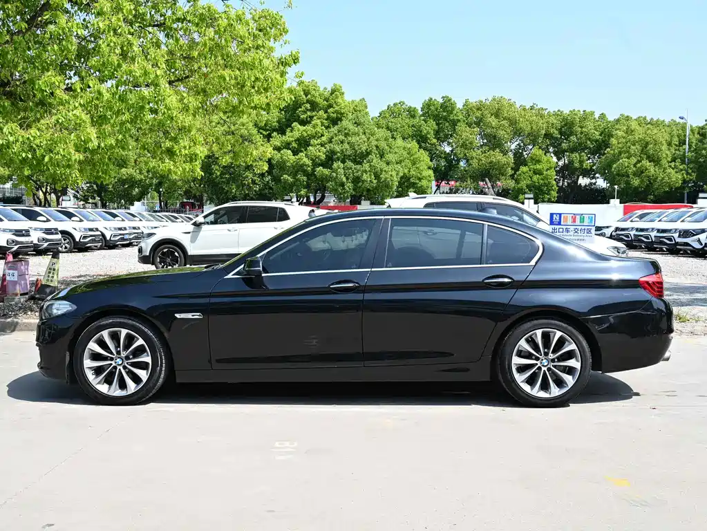 BMW 5 Series 2017 525Li Leading Edition