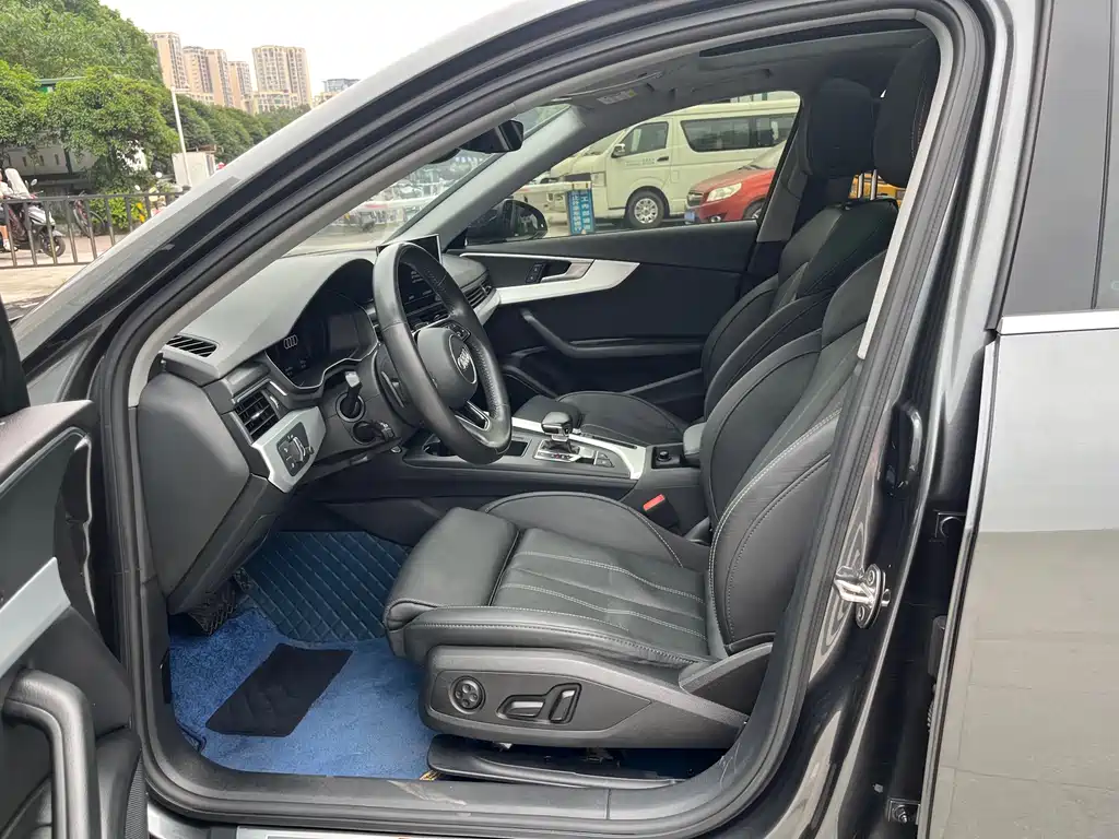 Audi A4L 2020 40 TFSI Luxury Dynamic