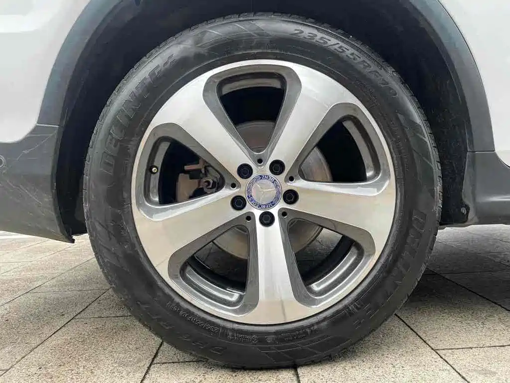 Mercedes-Benz GLC 260 4MATIC Luxury