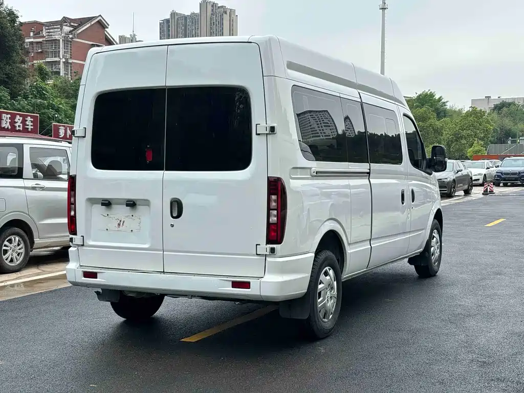 Maxus V80 2024 PRO Business Travel