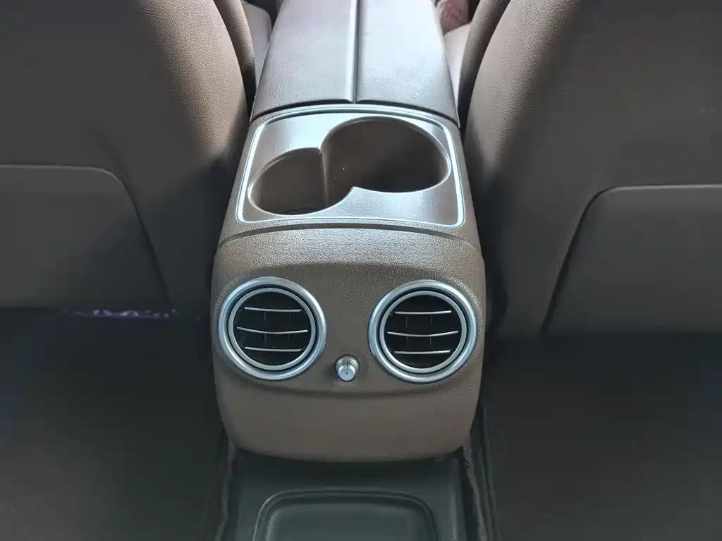 Mercedes-Benz E-Class 2016 E 300 L Sport Fashion