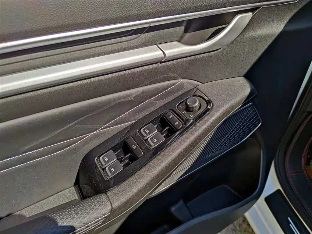 Geely Emgrand 2023 4th Gen Champion Edition 1.5L CVT Premium