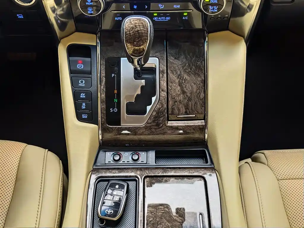 Alphard 2021 Hybrid 2.5L Premium Edition