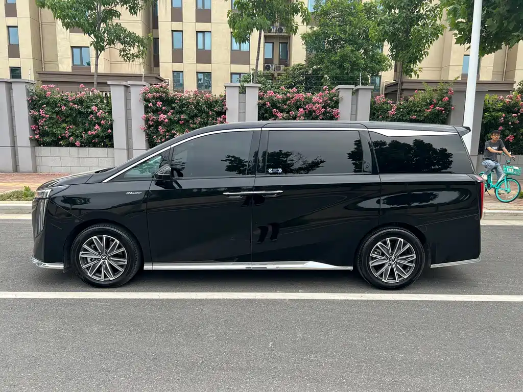 GAC Trumpchi M8 2024 Master Series Super Hybrid Edition