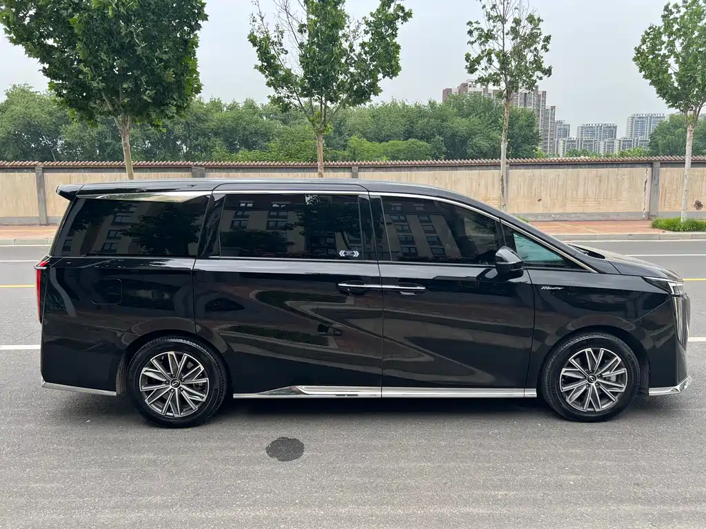 GAC Trumpchi M8 2024 Master Series Super Hybrid Edition