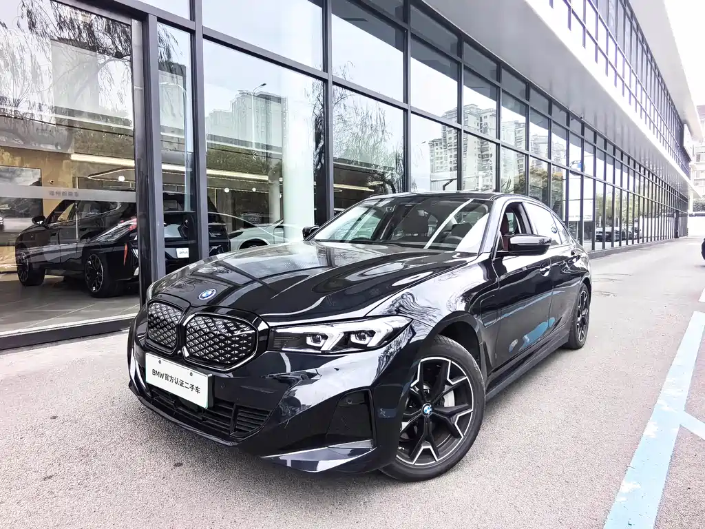 BMW i3 2025 eDrive 40 L Black Panel Edition