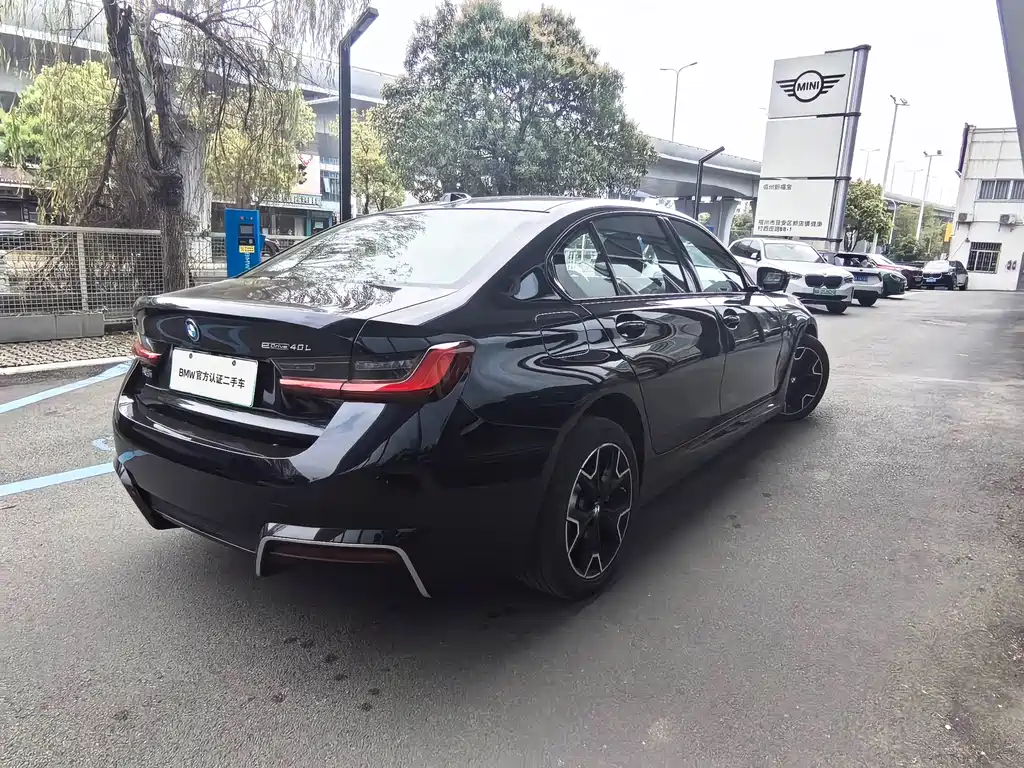 BMW i3 2025 eDrive 40 L Black Panel Edition - фото 7