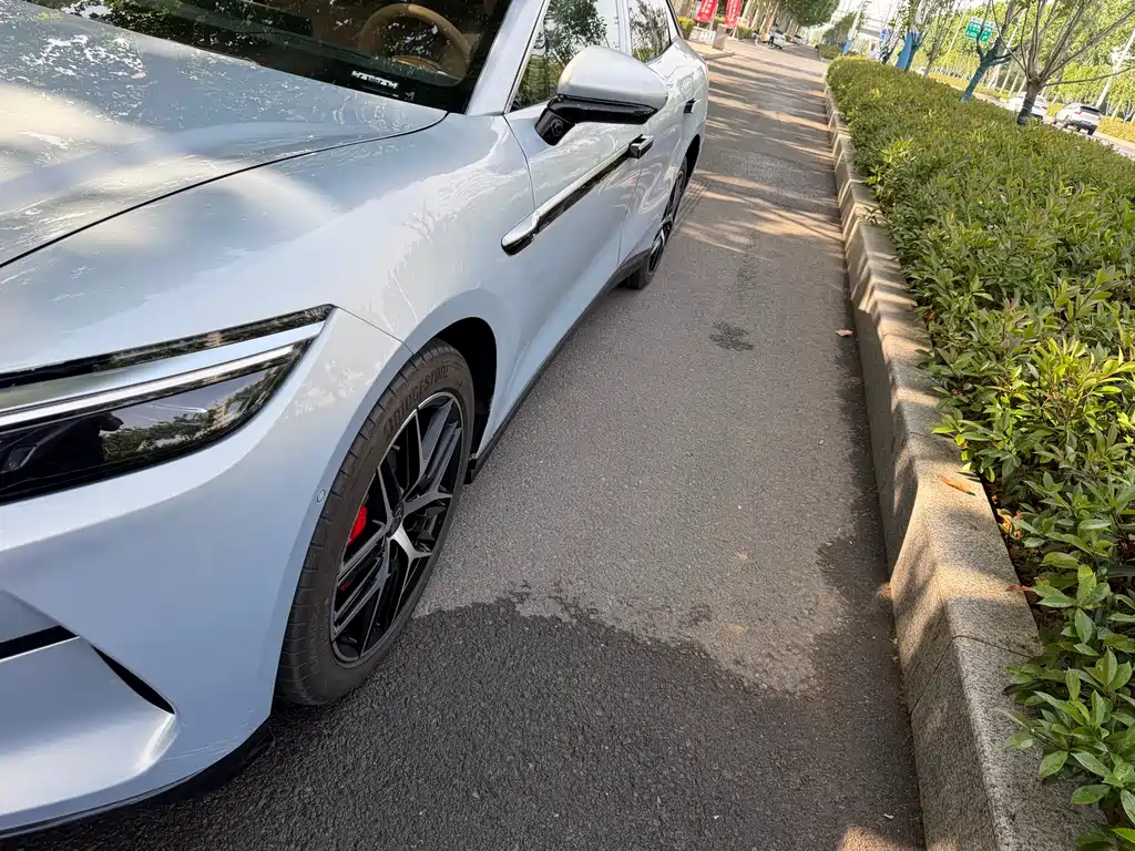 BYD Han L 2025 EV AWD LiDAR Flagship Edition