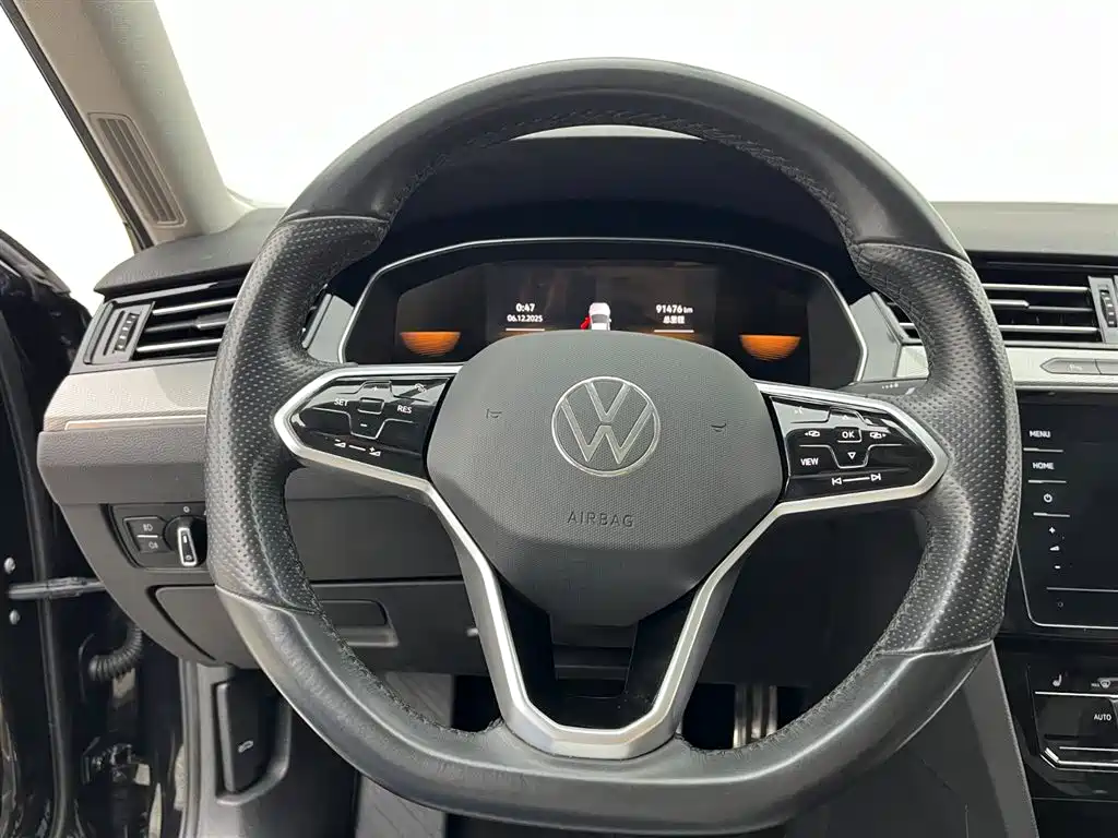 Magotan 2023 2 Million Units Commemorative Edition 330TSI DSG Leading