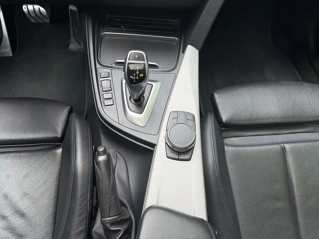 BMW 3 Series 2019 320i M Sport Package