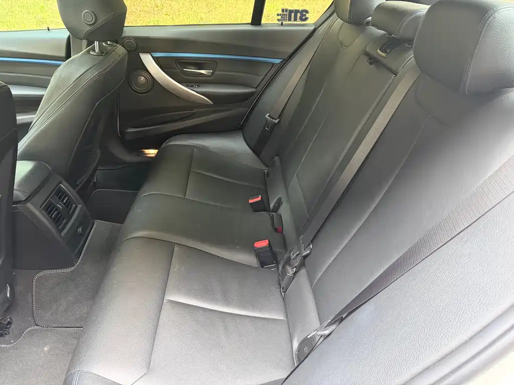 BMW 3 Series 2019 320i M Sport Package