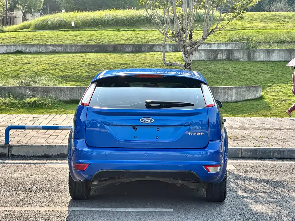 Ford Focus 2013 Hatchback Classic 1.8L Automatic Fashion Edition