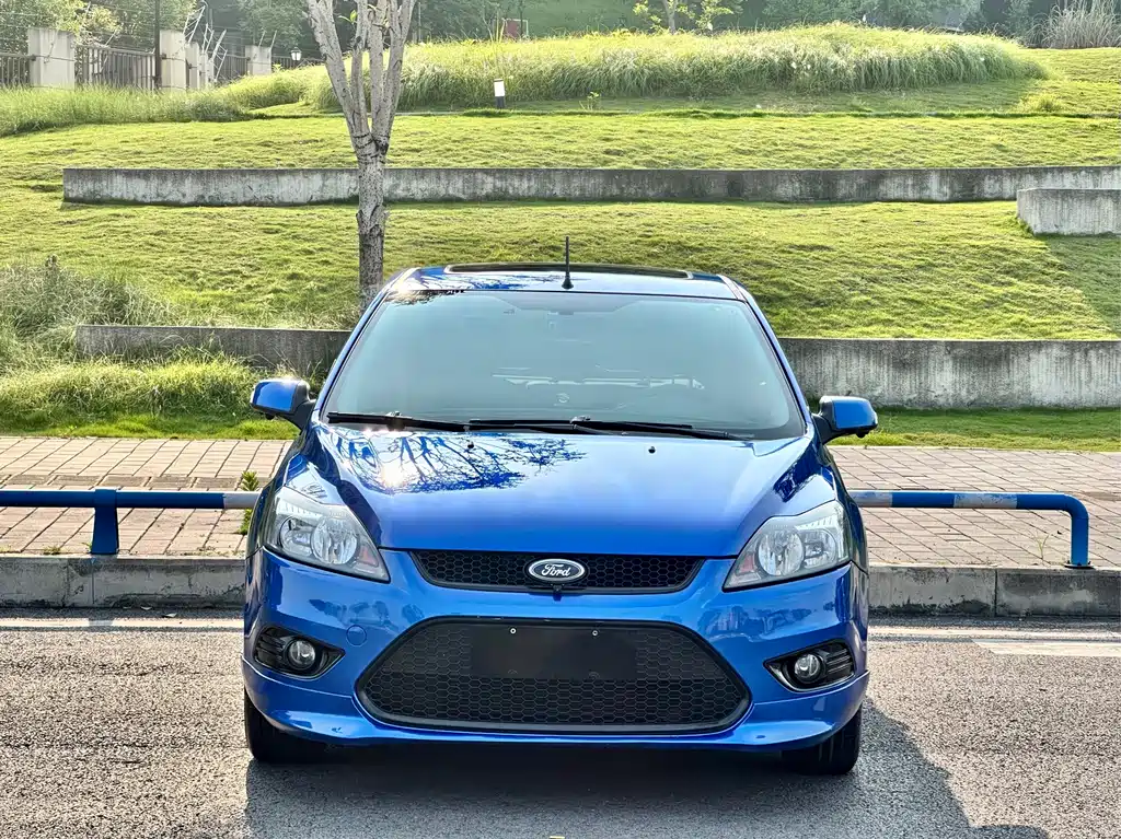 Ford Focus 2013 Hatchback Classic 1.8L Automatic Fashion Edition