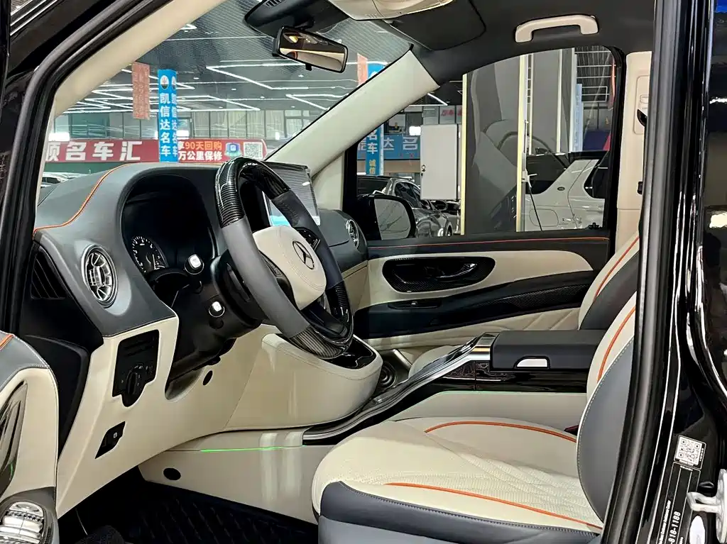 Mercedes-Benz Vito 2023 2.0T Business Edition 7-Seater