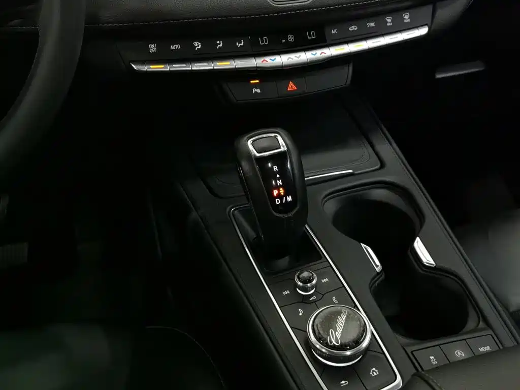 凯迪拉克XT4 2018款 28T 两驱技术型