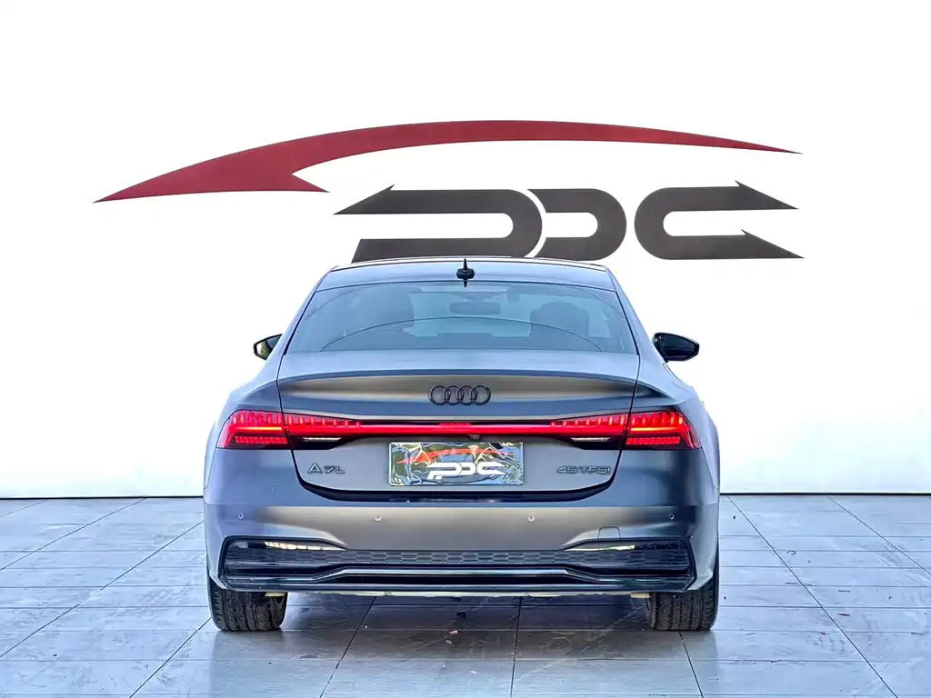 Audi A7L 2024 45 TFSI Luxury