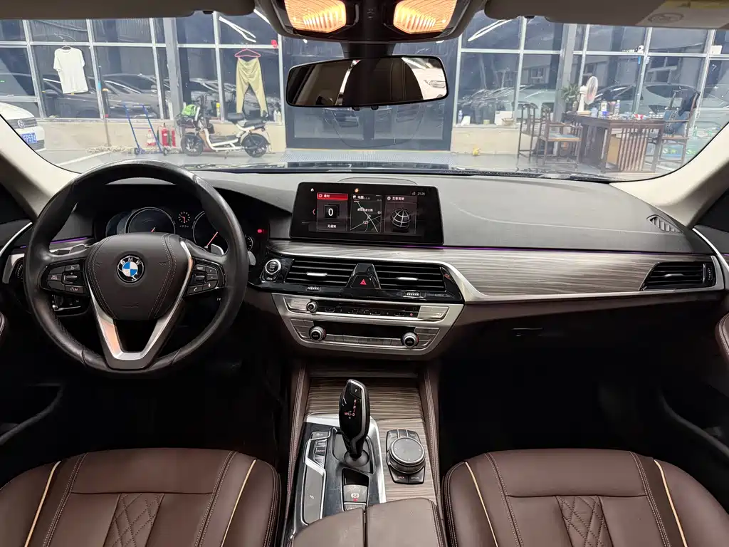 BMW 5 Series 2018 Facelift 530Li Leading Edition Luxury Package