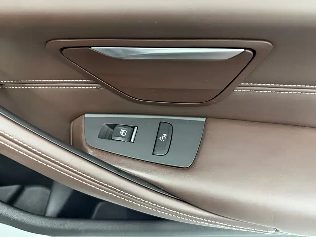 BMW 5 Series 2018 Facelift 530Li Leading Edition Luxury Package