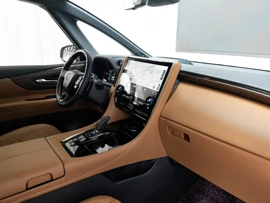 2024 Toyota Vellfire Crown Hybrid 2.5L Supreme Executive Edition
