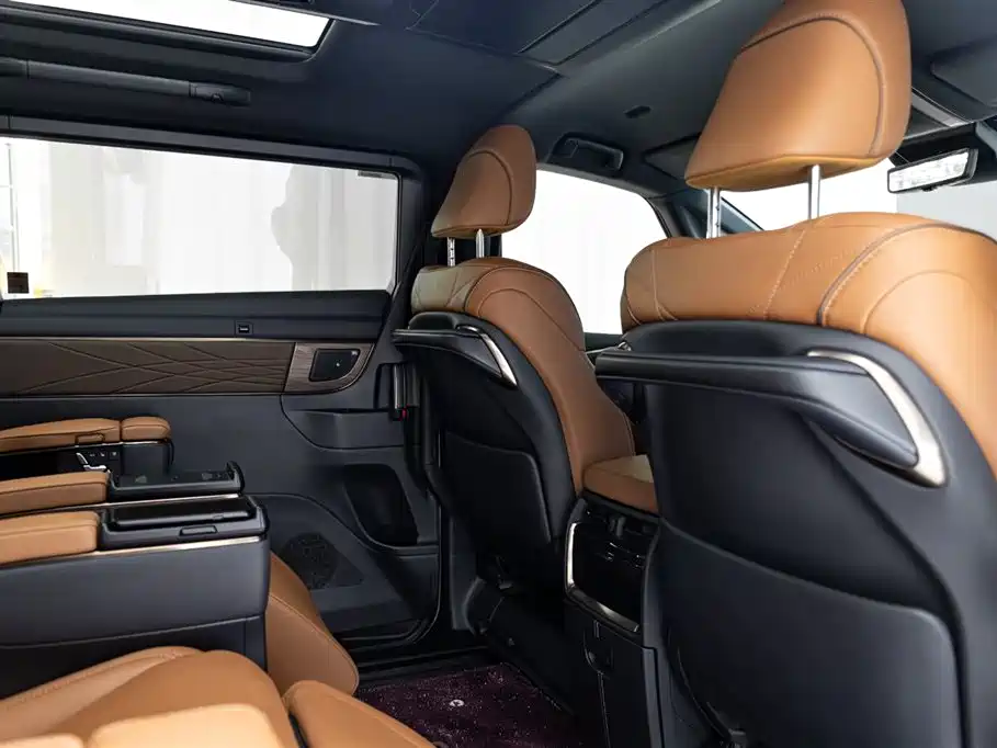 2024 Toyota Vellfire Crown Hybrid 2.5L Supreme Executive Edition