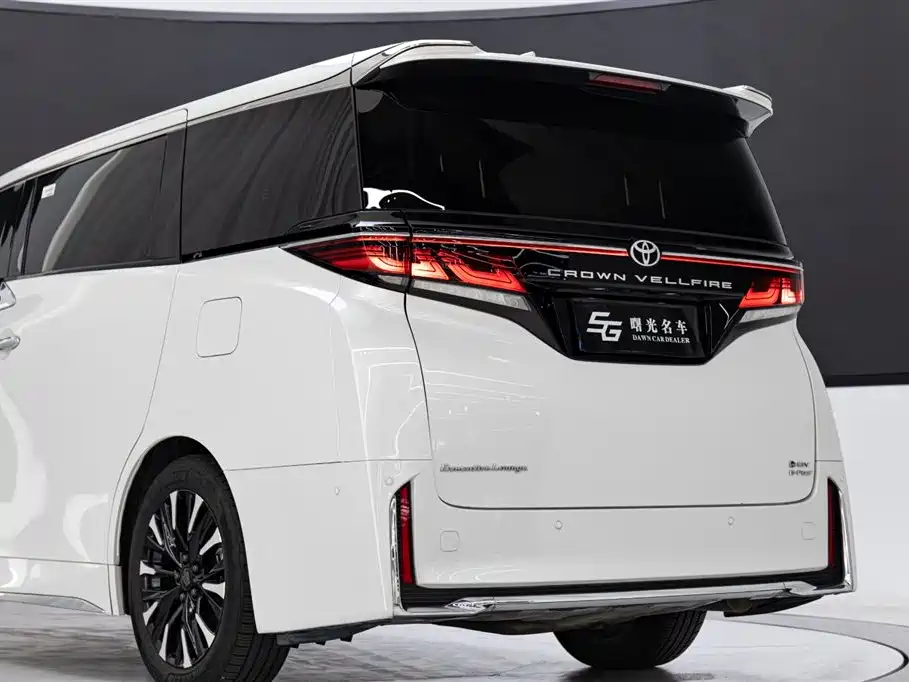 2024 Toyota Vellfire Crown Hybrid 2.5L Supreme Executive Edition