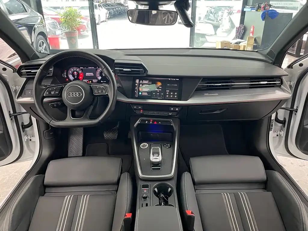 Audi A3L Limousine 2023 35 TFSI Fashion Sport