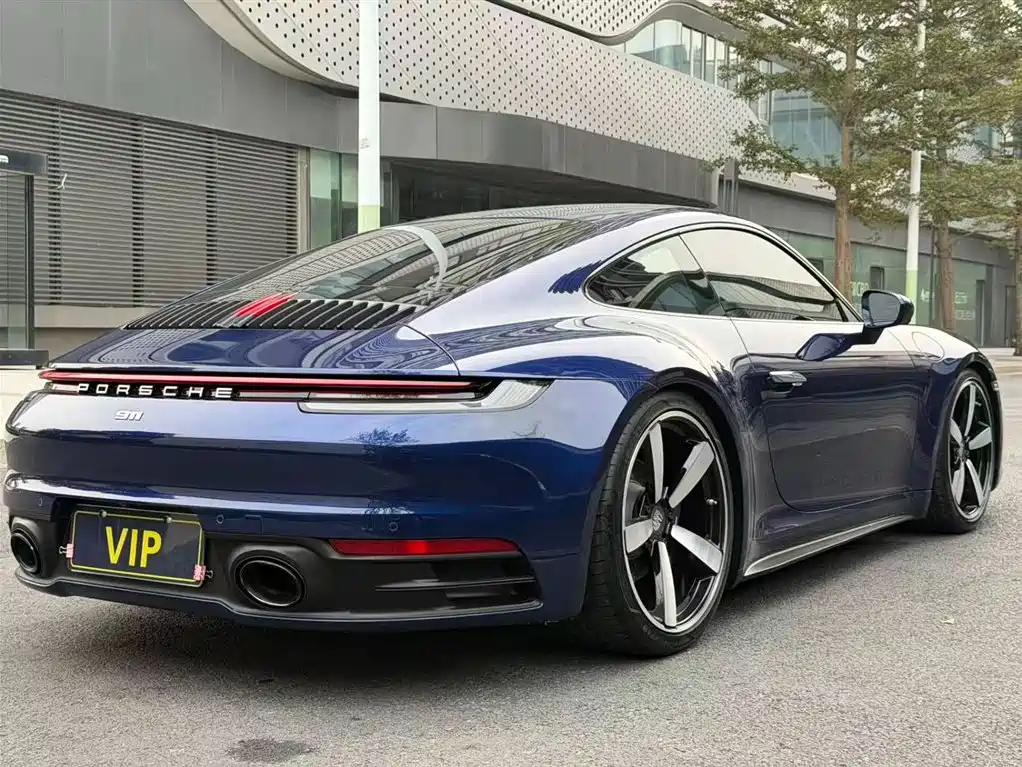 Porsche 911 2023 Carrera 3.0T