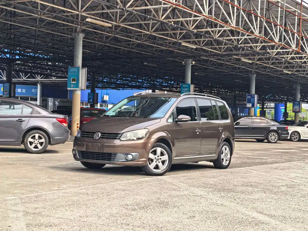 Volkswagen Touran 2013 1.4T DSG Comfort Edition 5-Seater