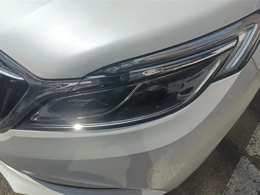Buick GL8 2017 ES 28T Luxury Edition China V