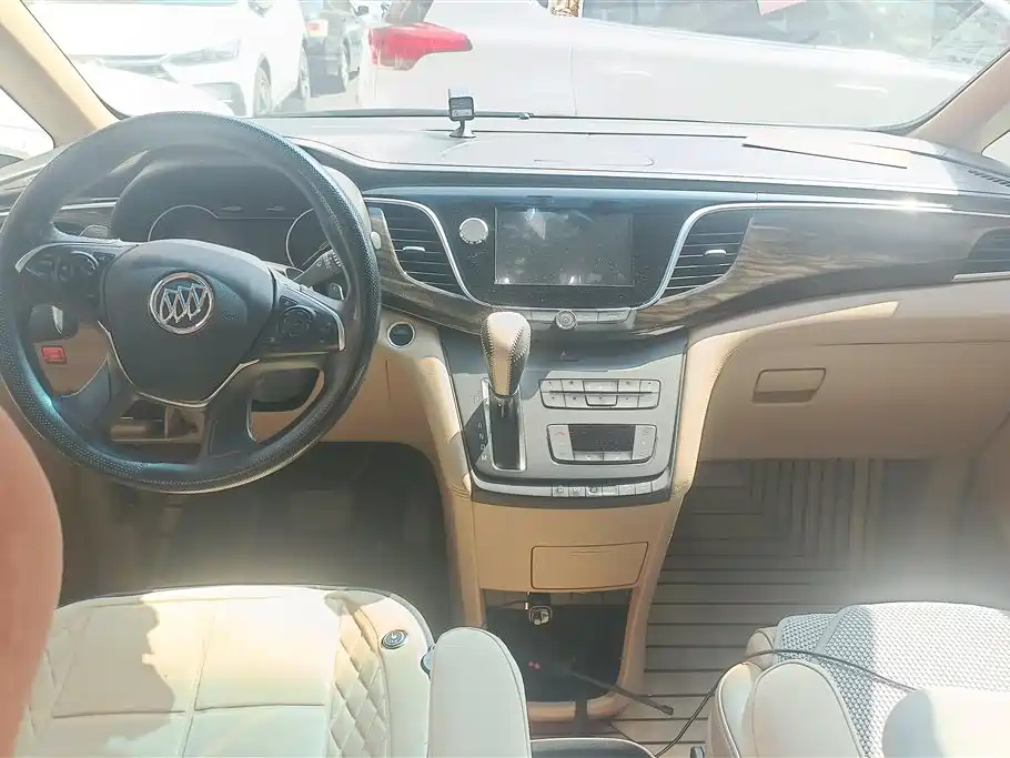 Buick GL8 2017 ES 28T Luxury Edition China V