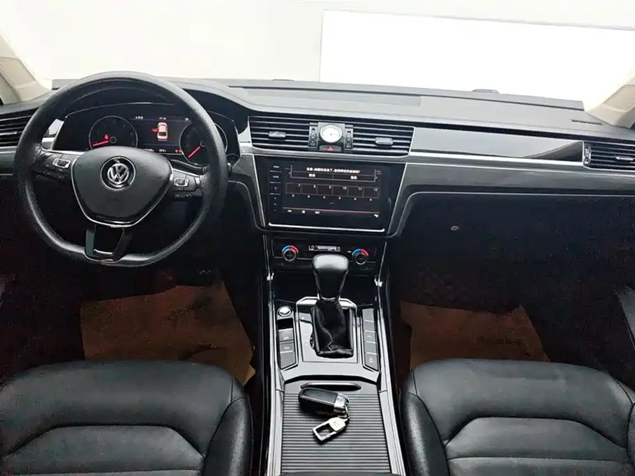 Volkswagen Phideon 2018 Facelift 380TSI FWD Business Edition