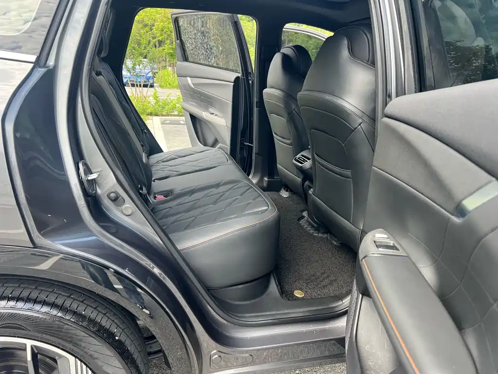 Changan CS75 PLUS 2025 4th Generation 1.5T New Blue Whale Smart Premium Edition