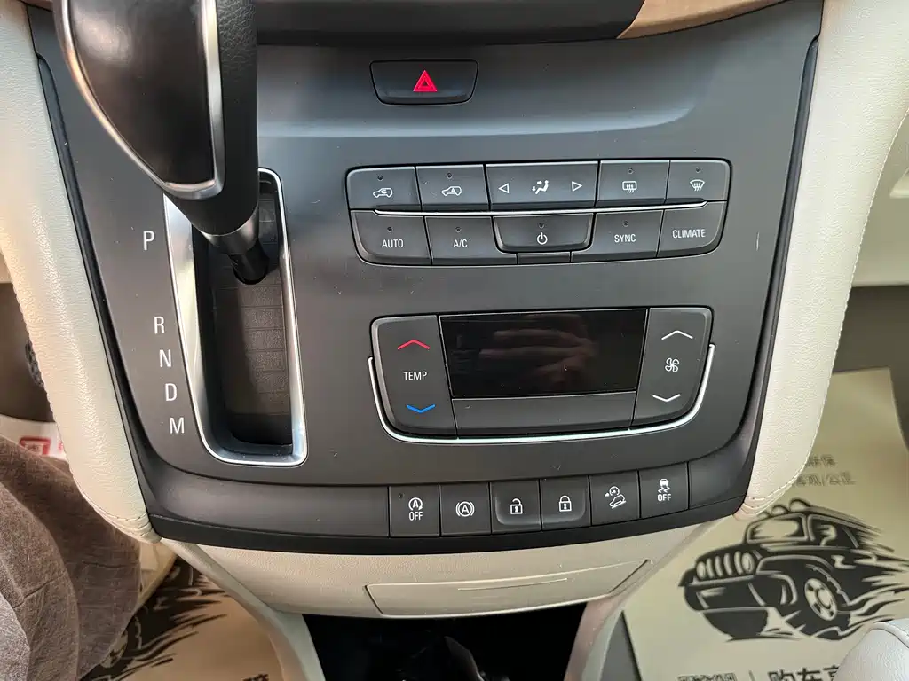 Buick GL8 2017 ES 28T Comfort Edition China V
