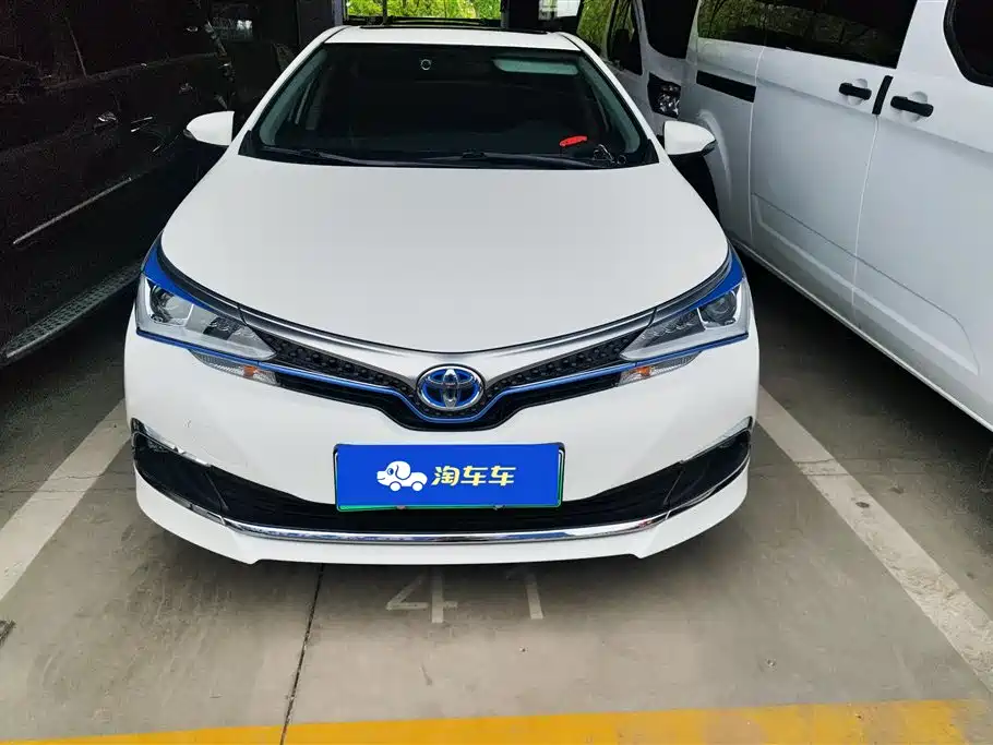 Toyota Corolla Plug-in Hybrid 2020 1.8L E-CVT Comfort Edition