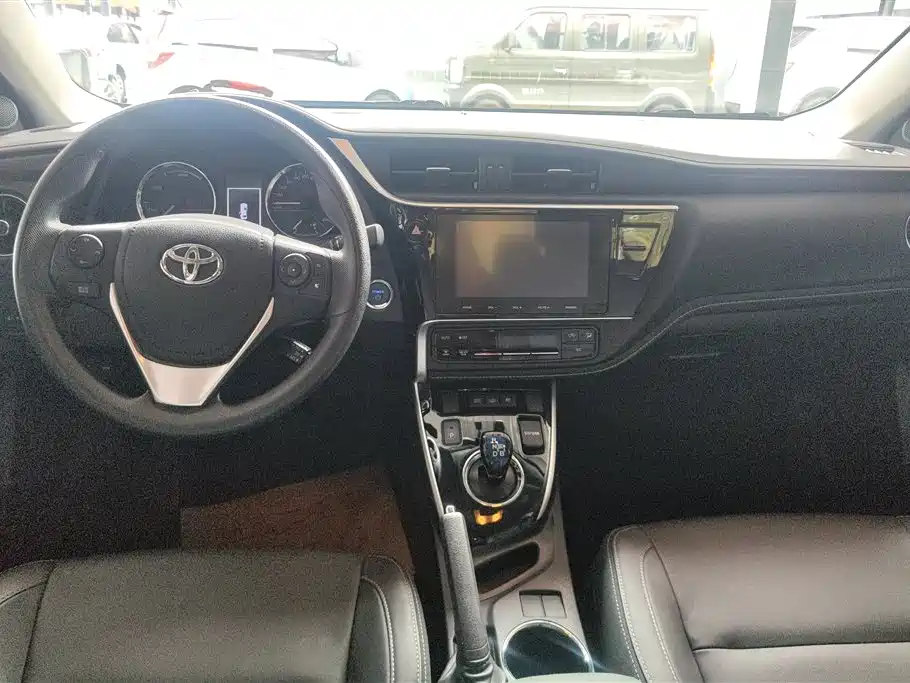 Toyota Corolla Plug-in Hybrid 2020 1.8L E-CVT Comfort Edition