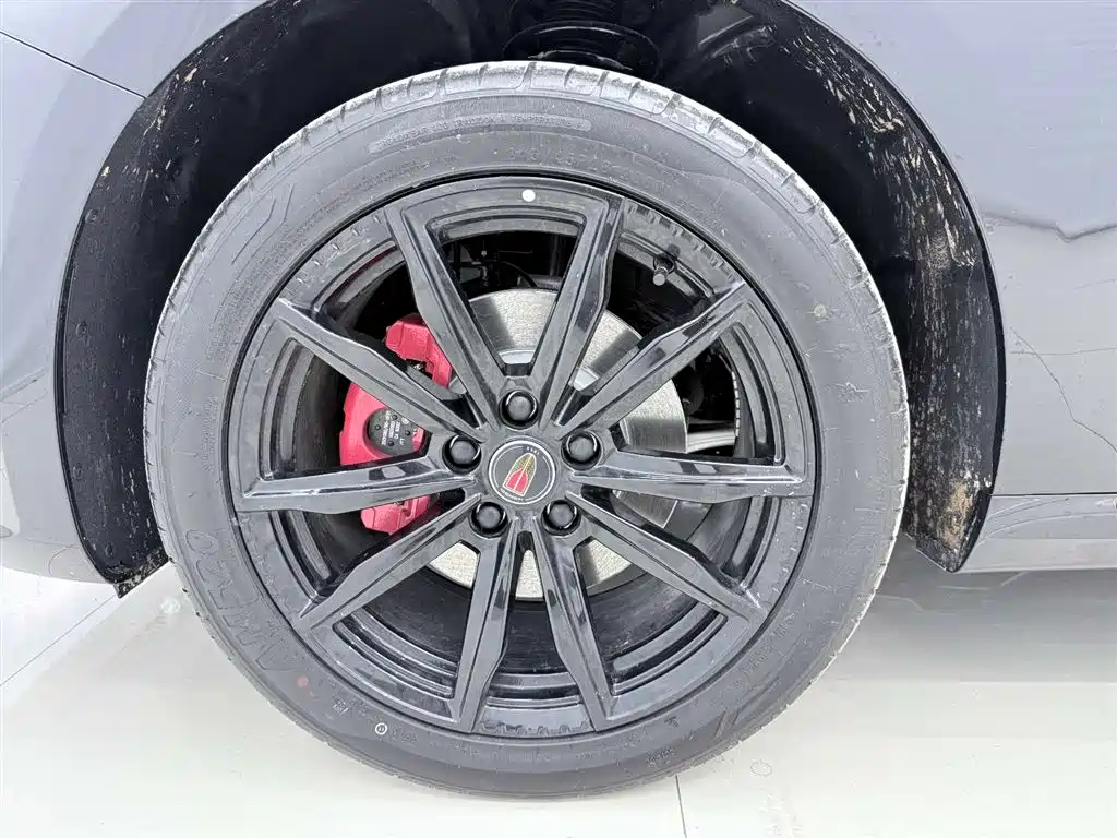Hongqi H5 2025 2.0T Automatic Xuanying Edition