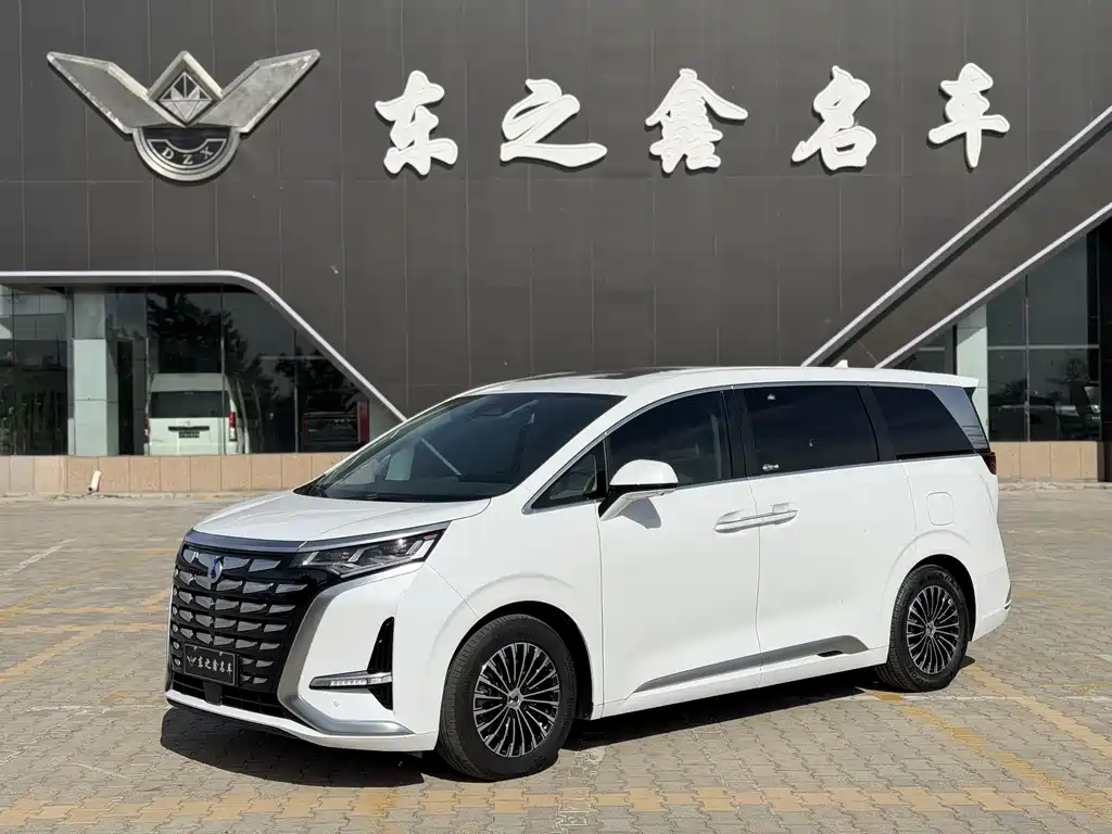 Denza D9 2022 DM-i 970 AWD Prestige Edition