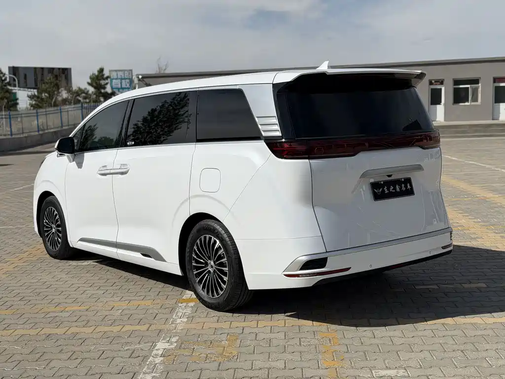 Denza D9 2022 DM-i 970 AWD Prestige Edition