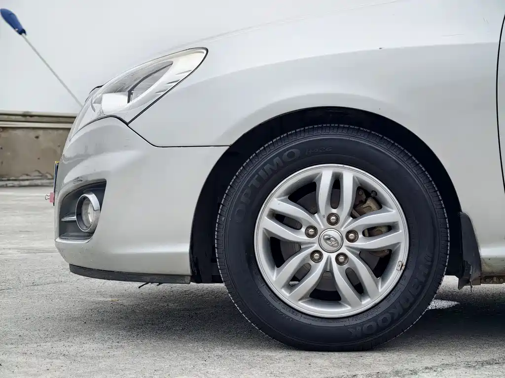 Hyundai Elantra 2011 1.6L Automatic Luxury Edition