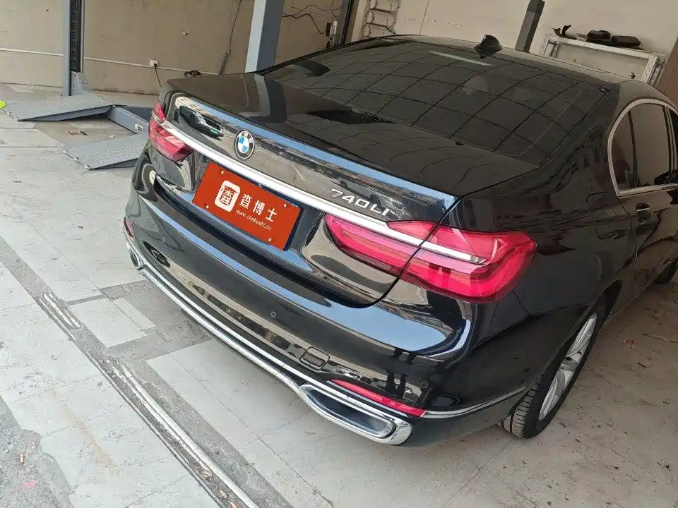 BMW 7 Series 2016 730Li Leading Edition - фото 9
