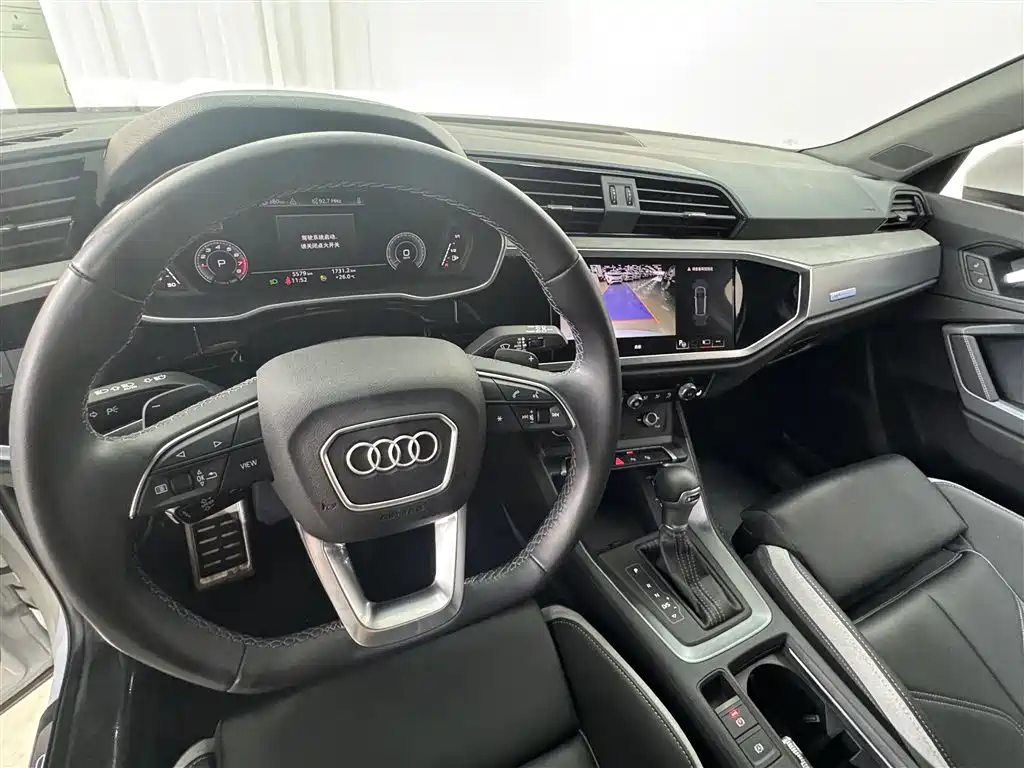 Audi Q3 2024 35 TFSI Fashion Dynamic